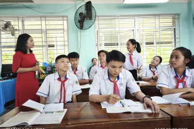 SINH HOẠT CHUYÊN MÔN CẤP TỈNH MÔN HĐTN- HƯỚNG NGHIỆP LỚP 9