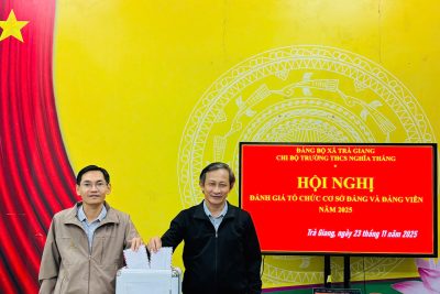 CHUNG TAY HỖ TRỢ ĐỒNG BÀO VÙNG LŨ